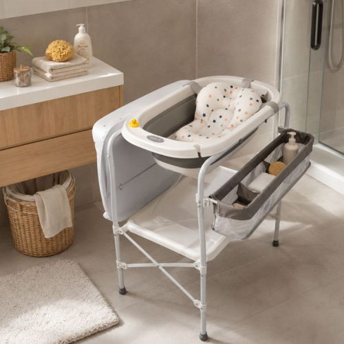 Bañera bebé plegable PRO con termómetro + soporte + cambiador + cesta almacenaje + cojín reductor, gris | Detalle Uso en Baño